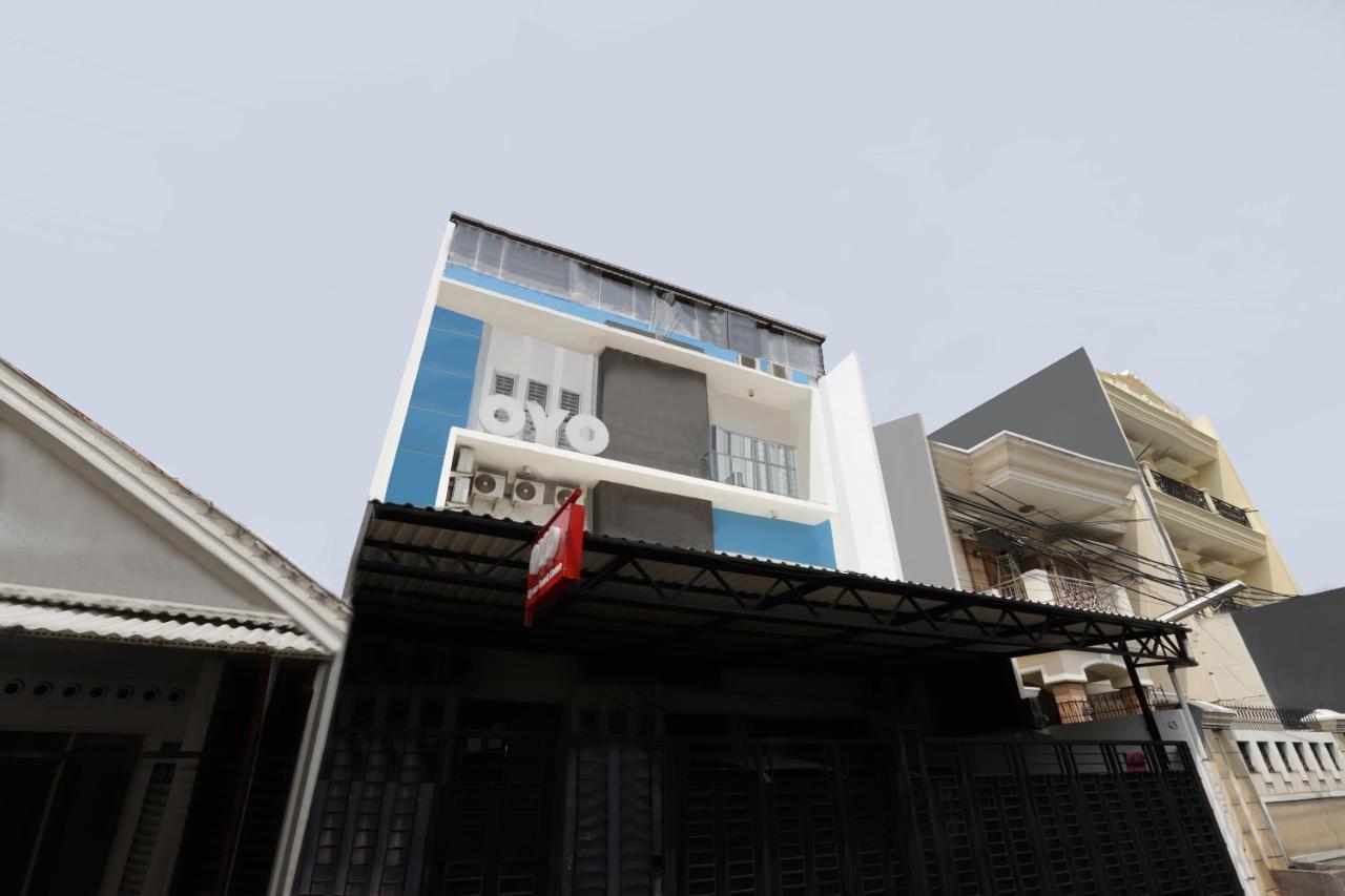 Oyo 345 Wynne Residence Jakarta Exterior photo